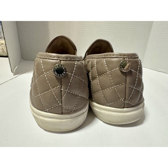 Steve Madden Women's Zaander Quilted Slip-On Sneakers Size 12 - Picture 3 of 9
